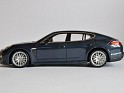 1:18 Welly Platinum Porsche Panamera S 2009 Azul metálico. Subida por Ricardo